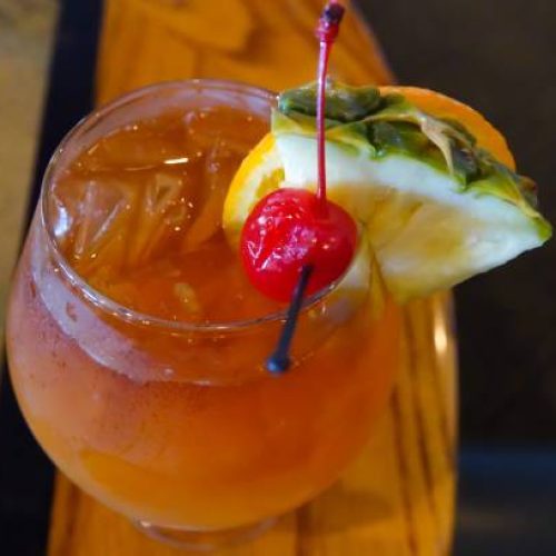 A refreshing, fruity Hawaiian drink, the Mai Tai.